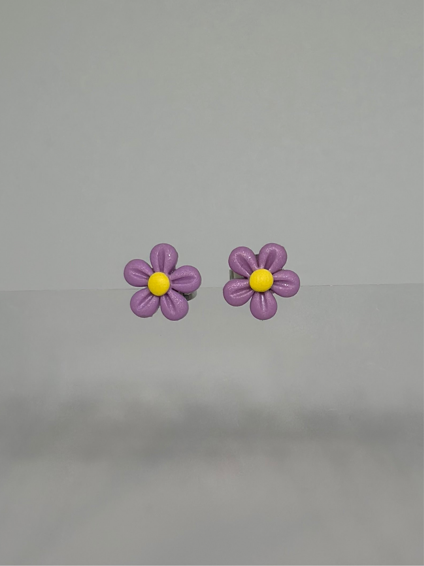 Daisy Studs