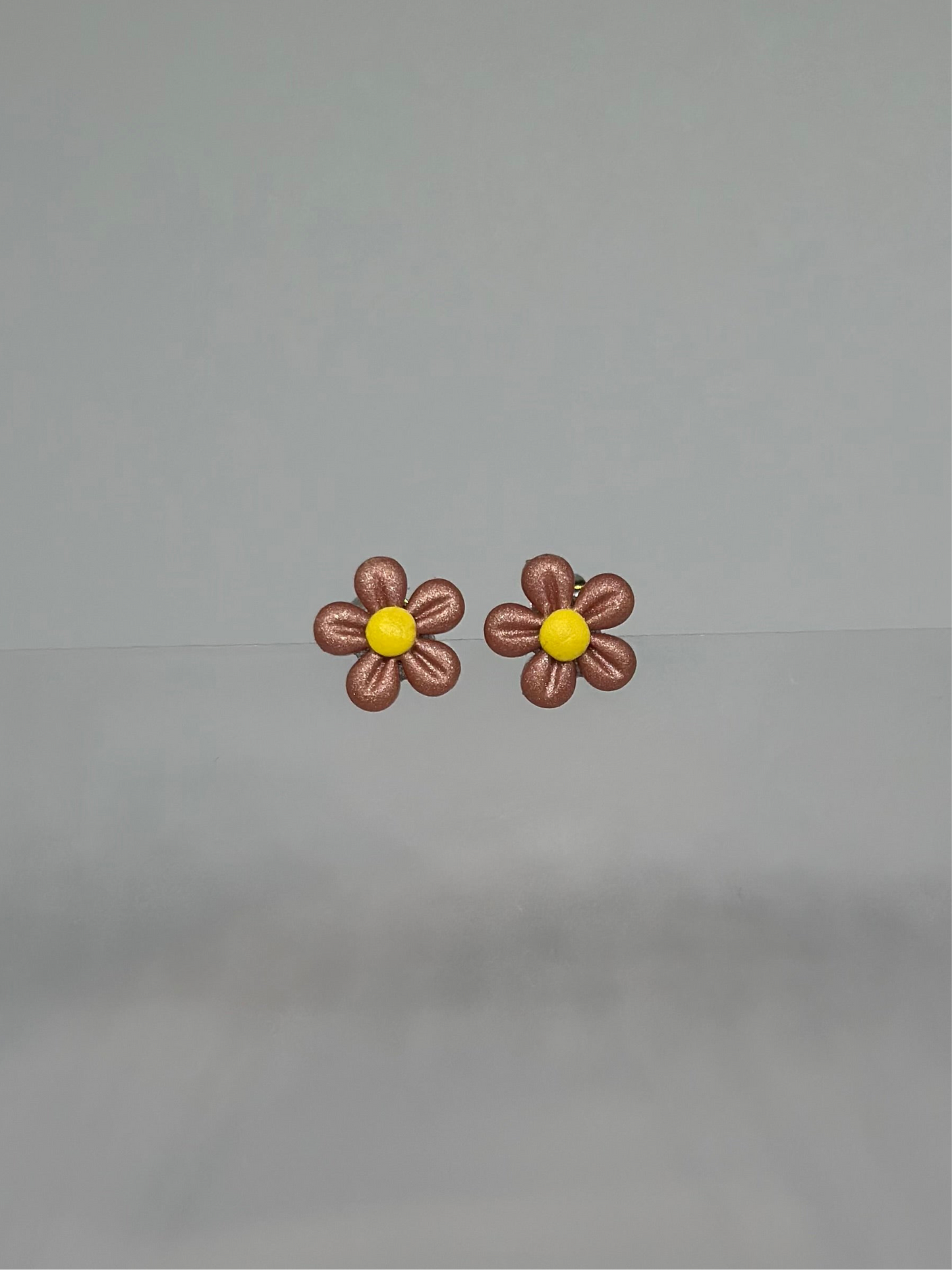 Daisy Studs