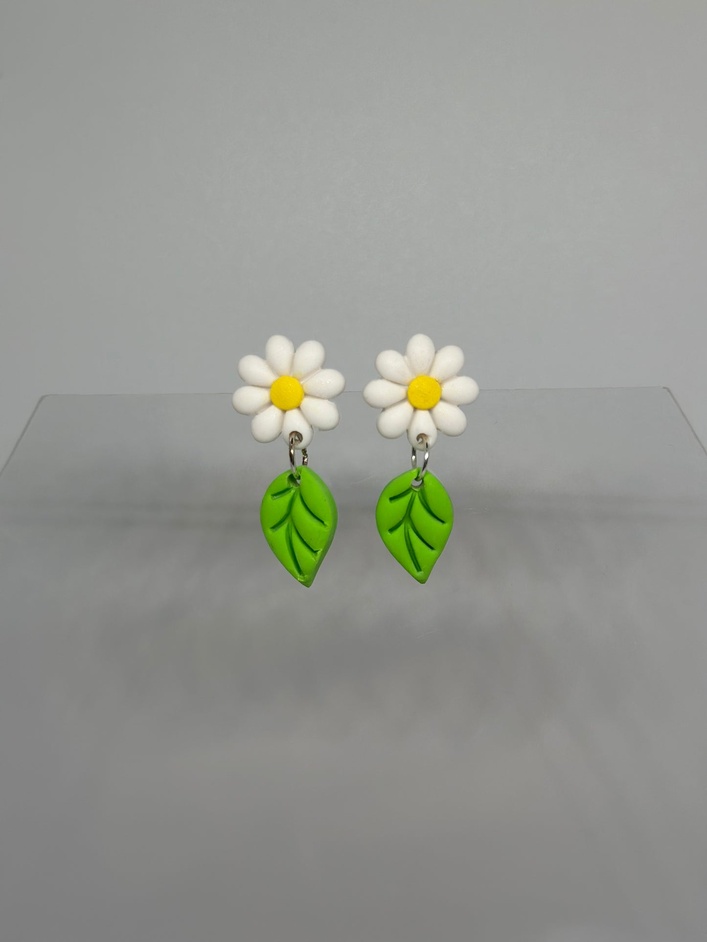 Daisy Dangles