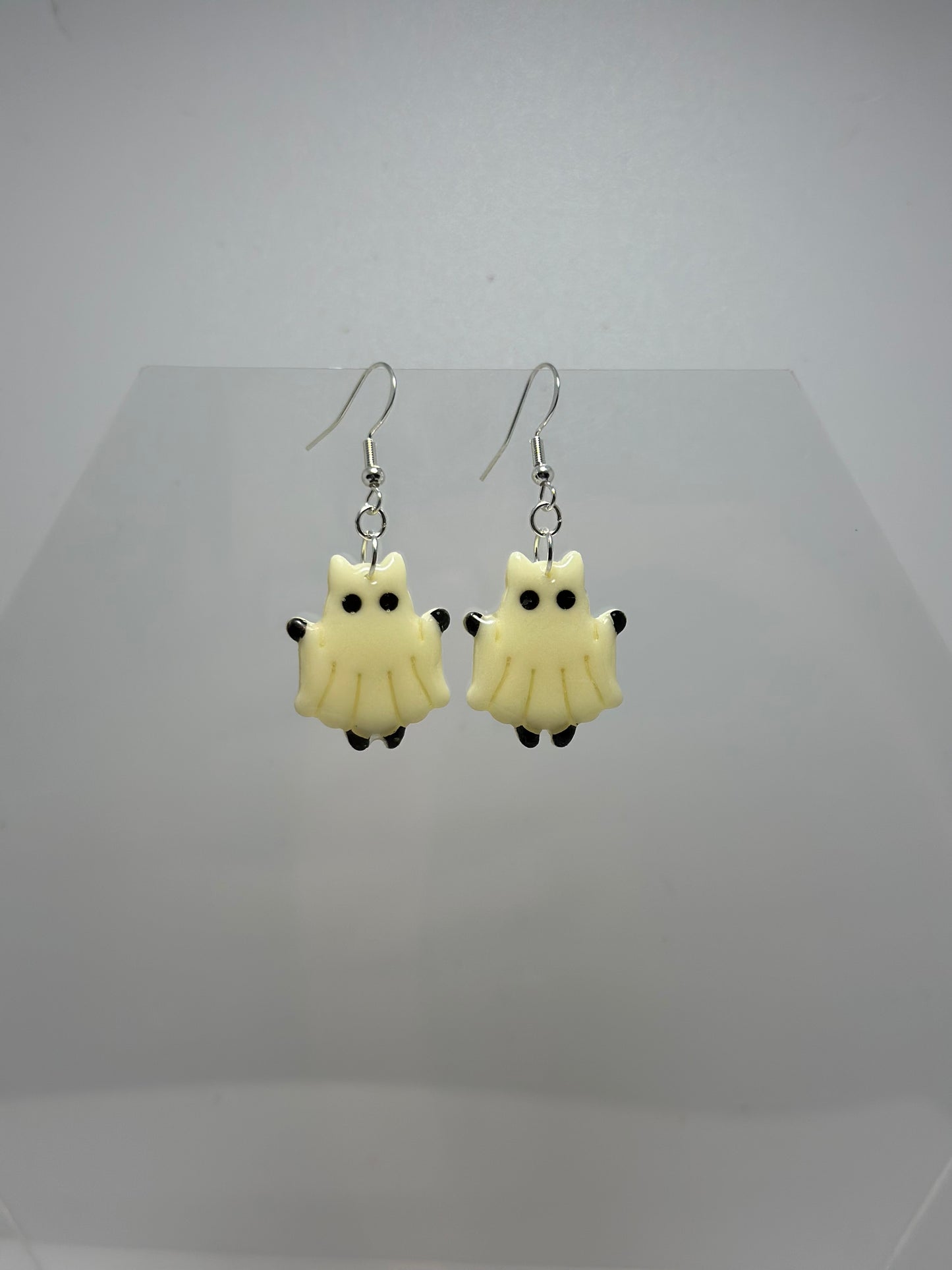 Glowing Ghost Kitties